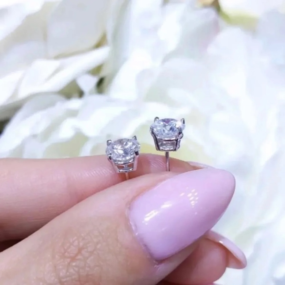 18K White Gold 7mm Diamond Stud Earrings_7